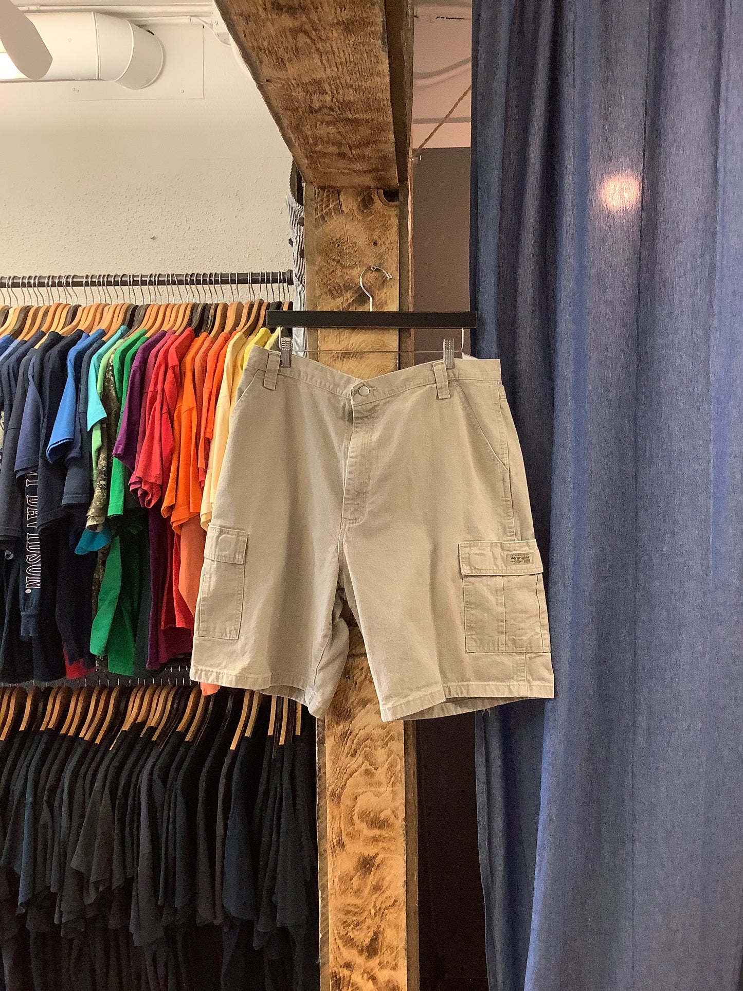 Vintage Wrangler Khaki Cargo Shorts - 38
