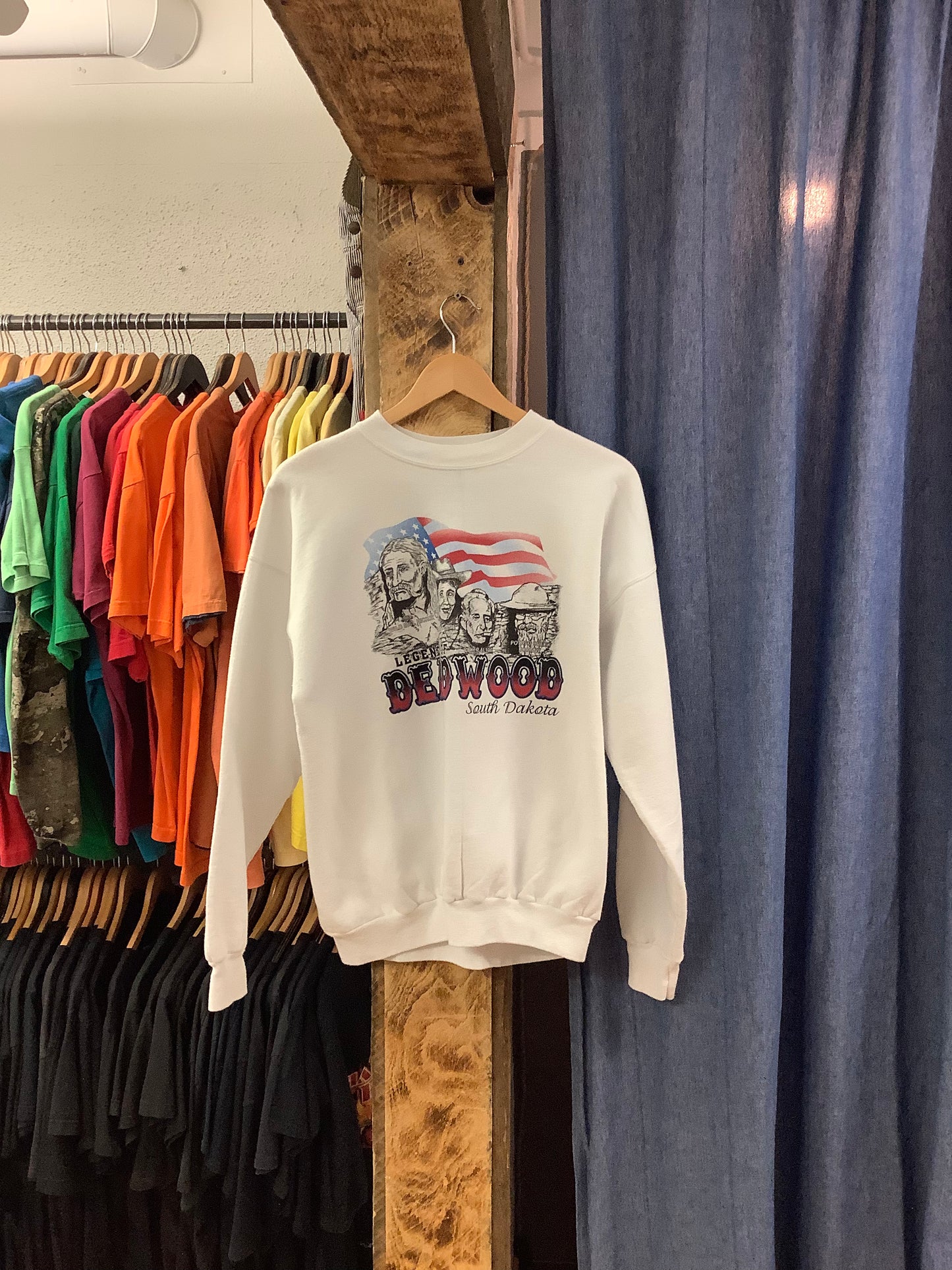Vintage legends of deadwood white graphic Crewneck - L