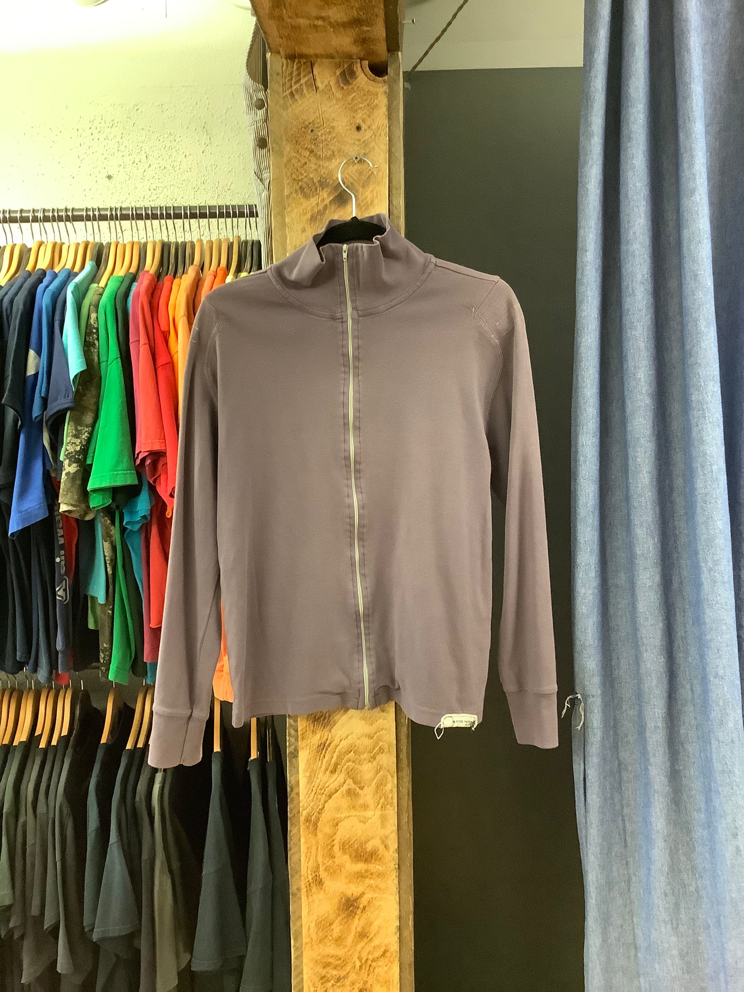 Vintage lavender zip up - M