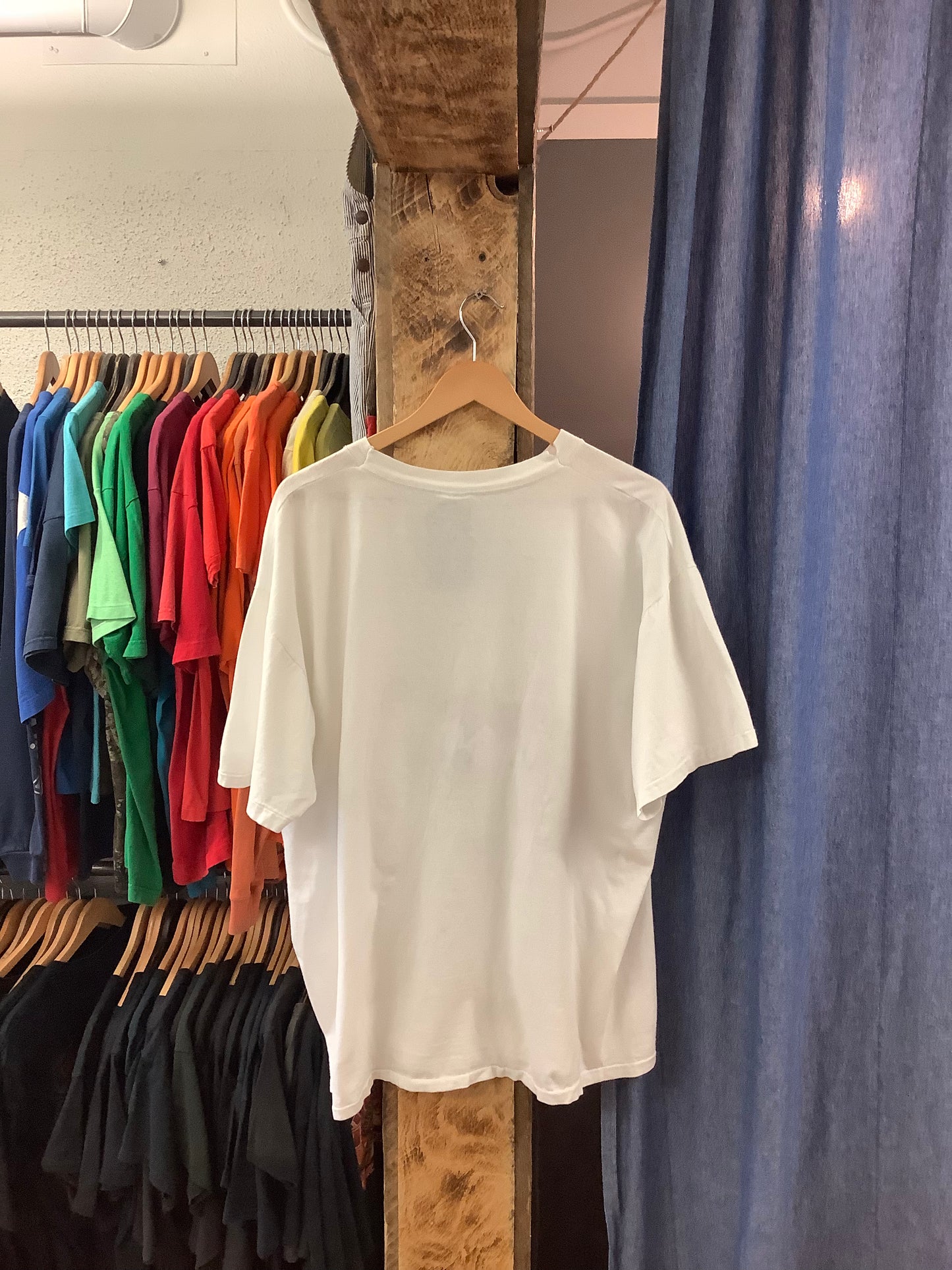 Vintage 1992 Badbob white graphic t-shirt - XL