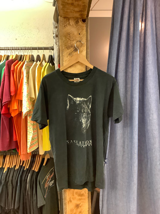 Vintage Saskatoon wolf graphic black t-shirt - L