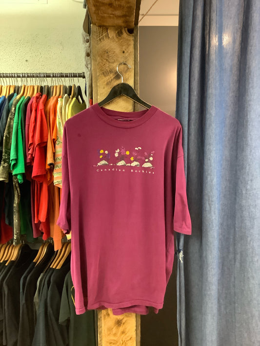 Vintage Canadian Rockies pink t-shirt - XXL