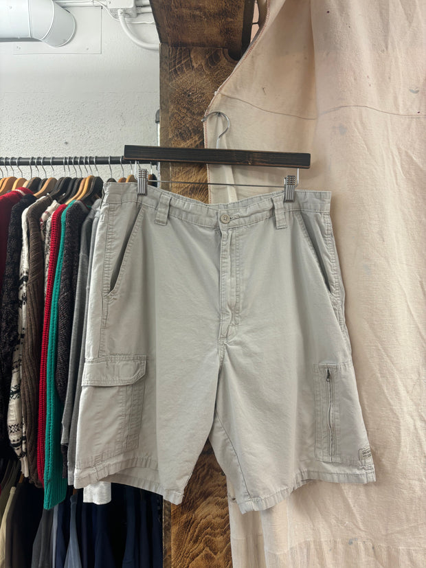 Vintage Wrangler Cargo Cream Shorts - 34