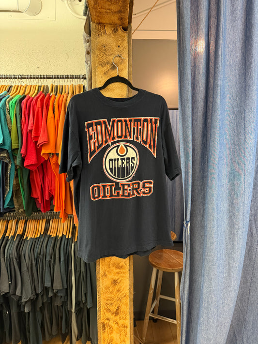 Vintage Edmonton oilers graphic navy t-shirt - L