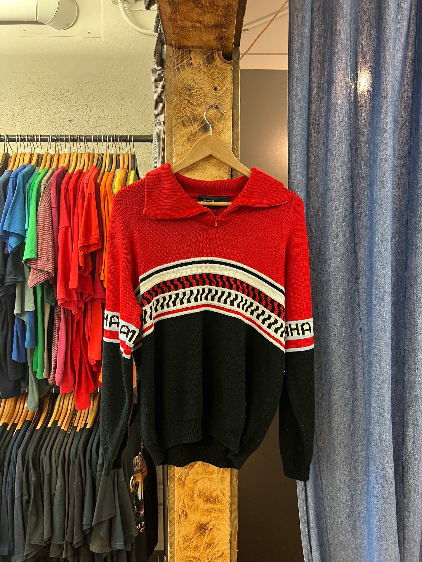Vintage original Yamaha red and black knit sweater - XL